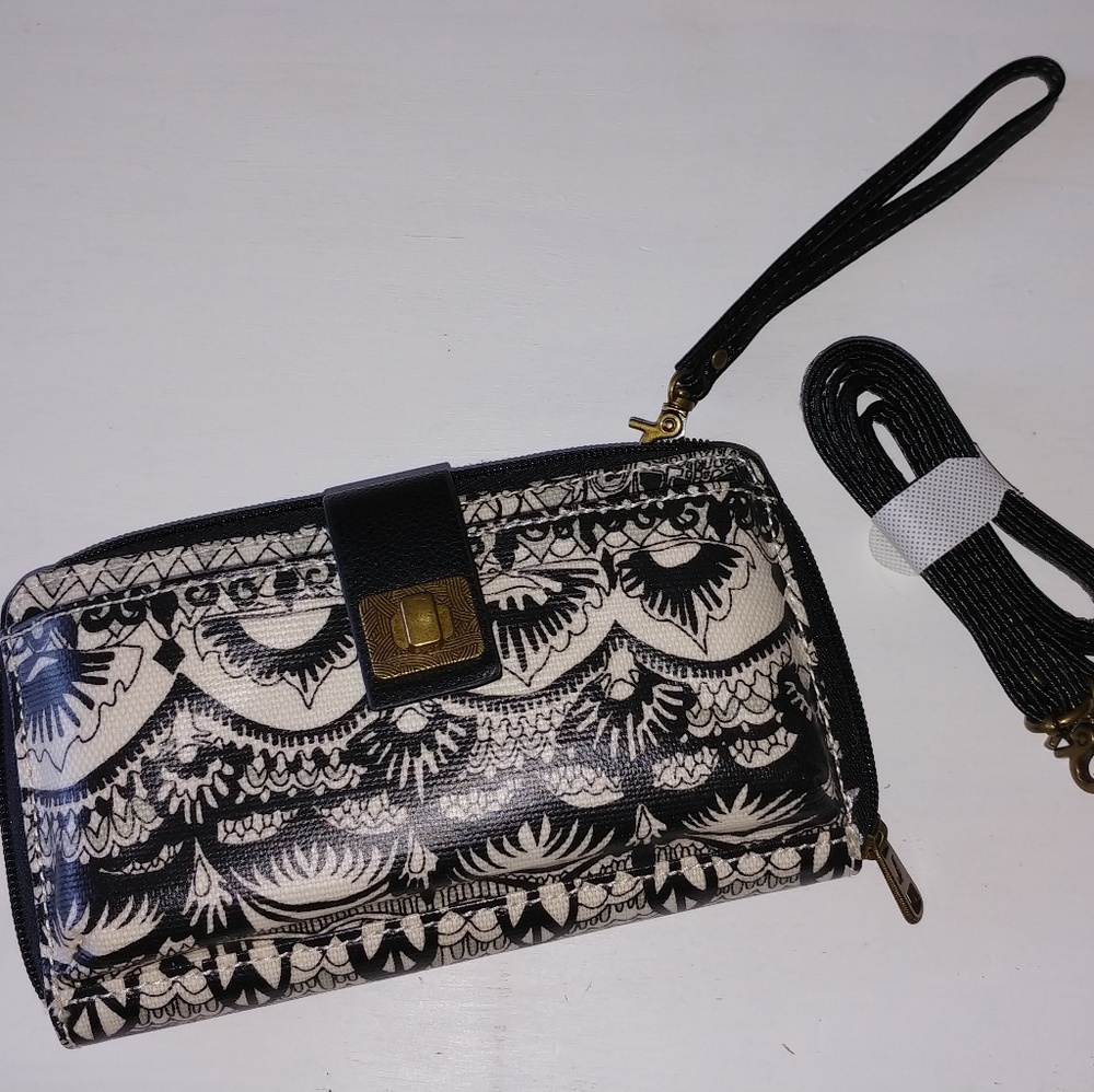 NWOT Sakroots Smartphone Wallet/Wristlet/Crossbody